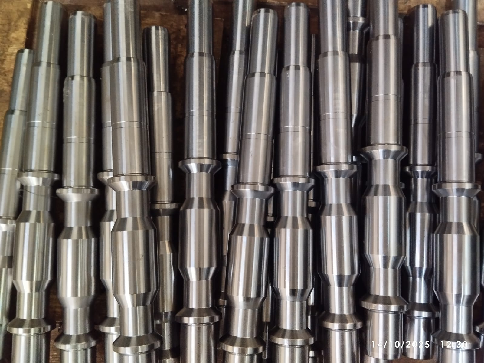 Production batch of precision spindles